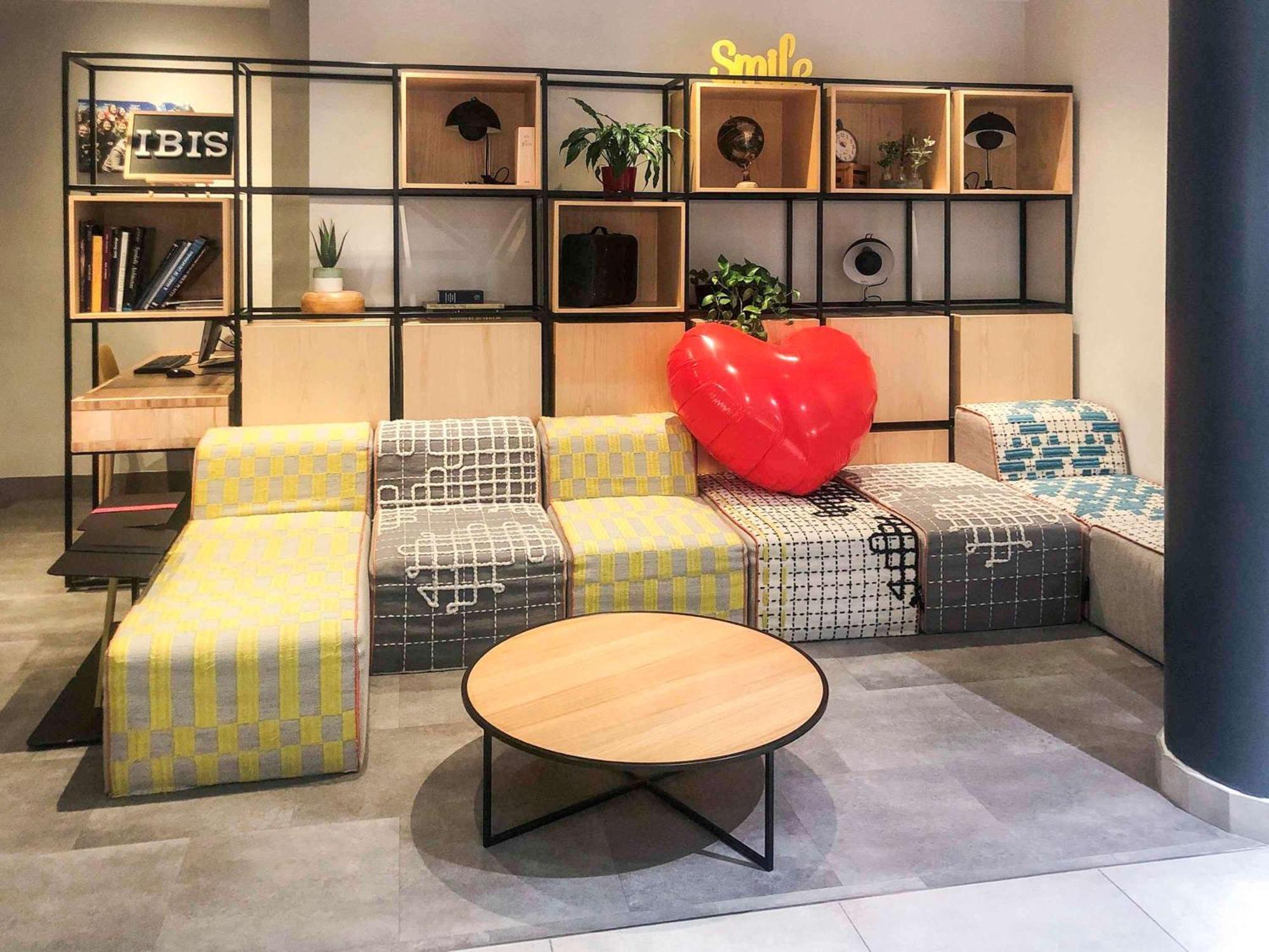 Ibis Madrid Calle Alcala Екстер'єр фото